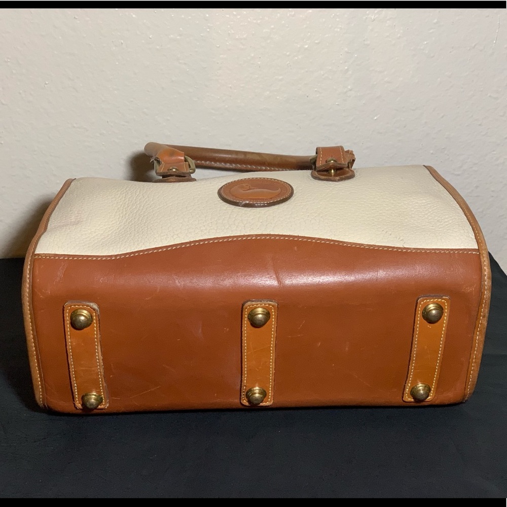 Dooney & Bourke Vintage Satchel - Picture 4 of 9